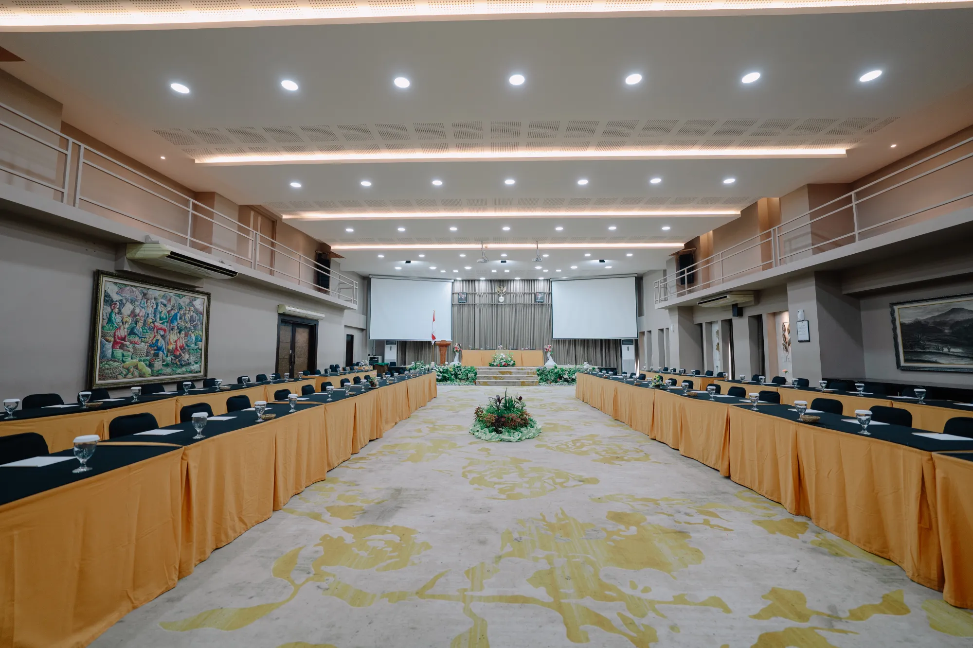 Ball Room-11