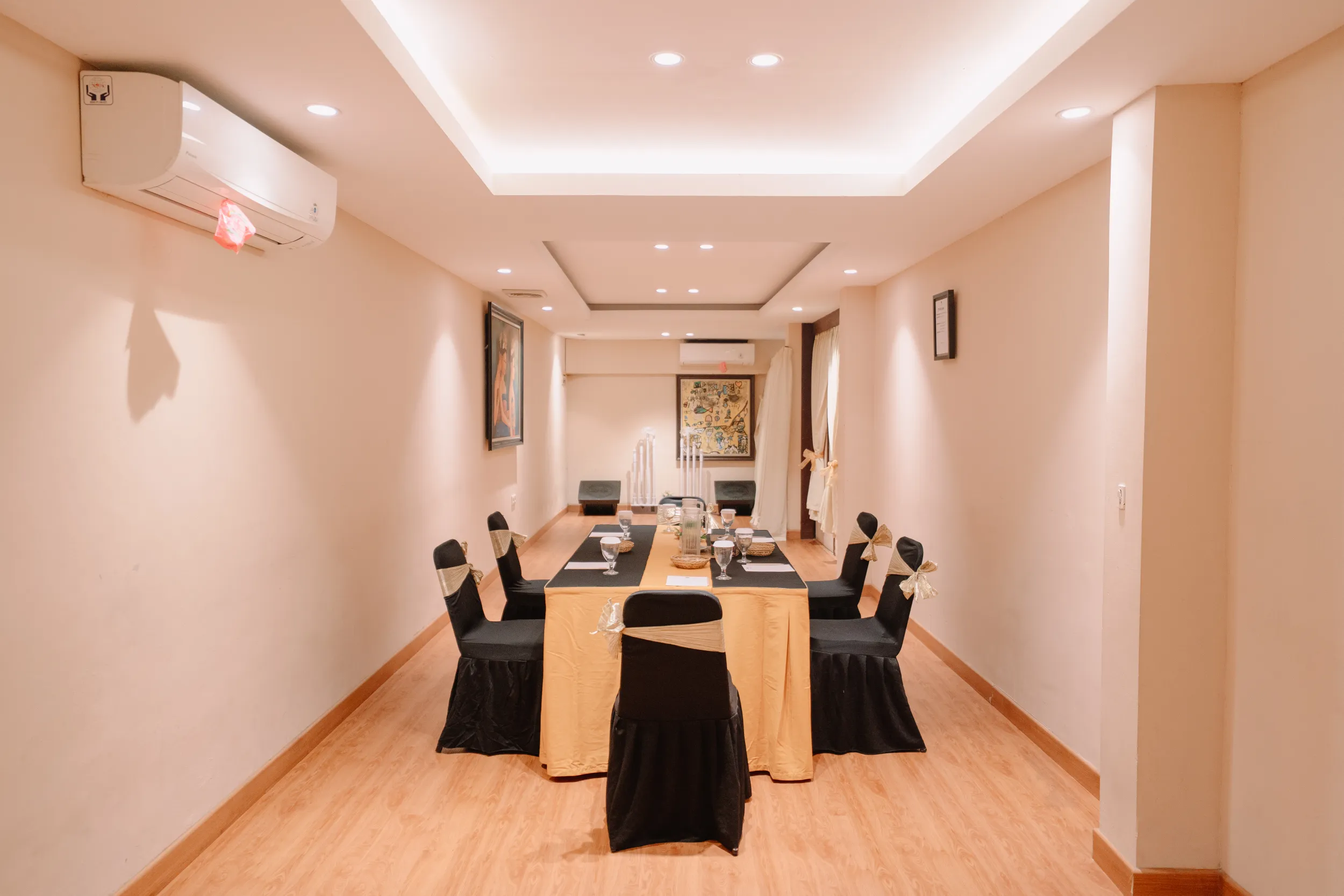 Meeting Room-72