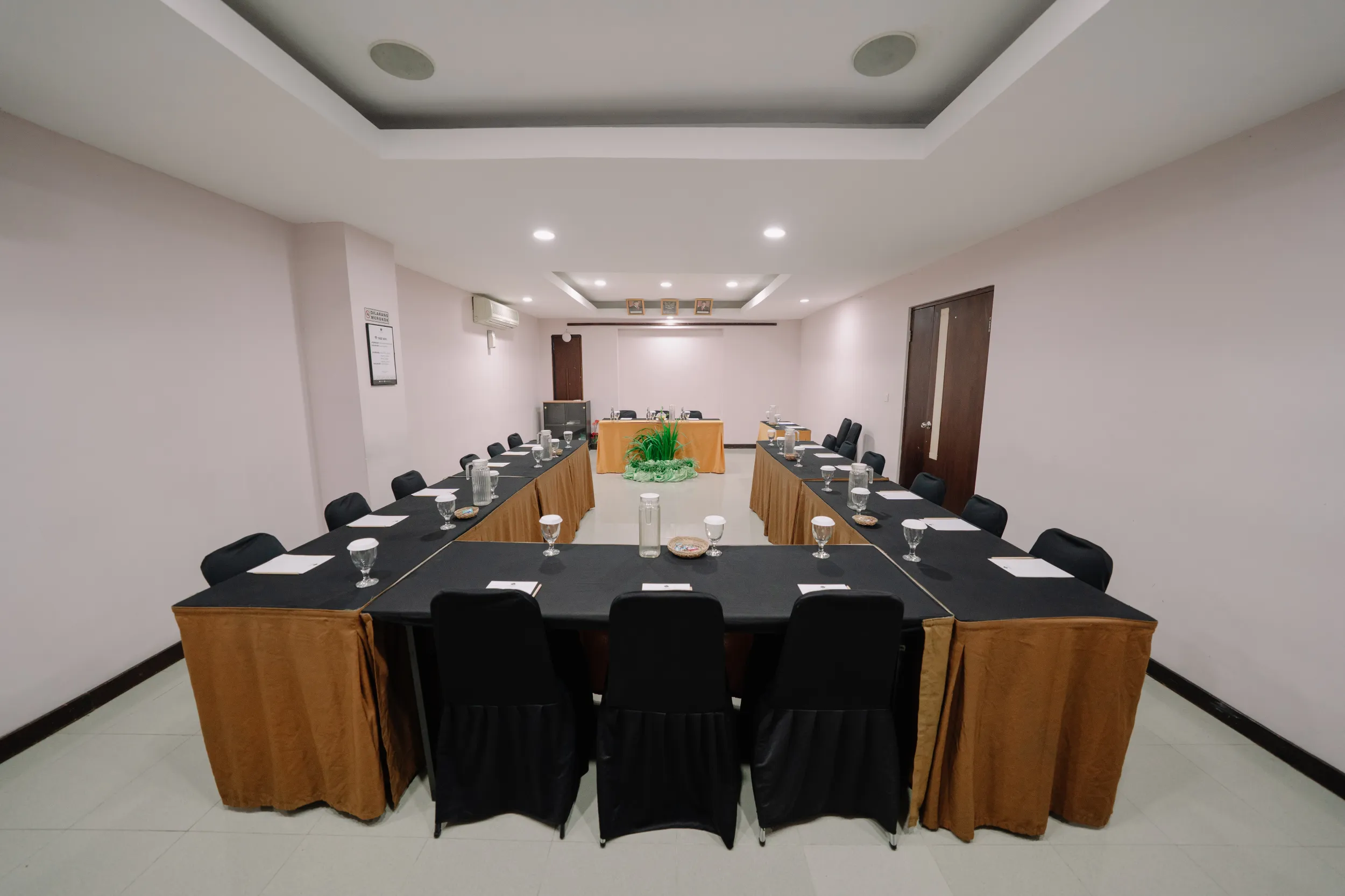 Meeting Room-79